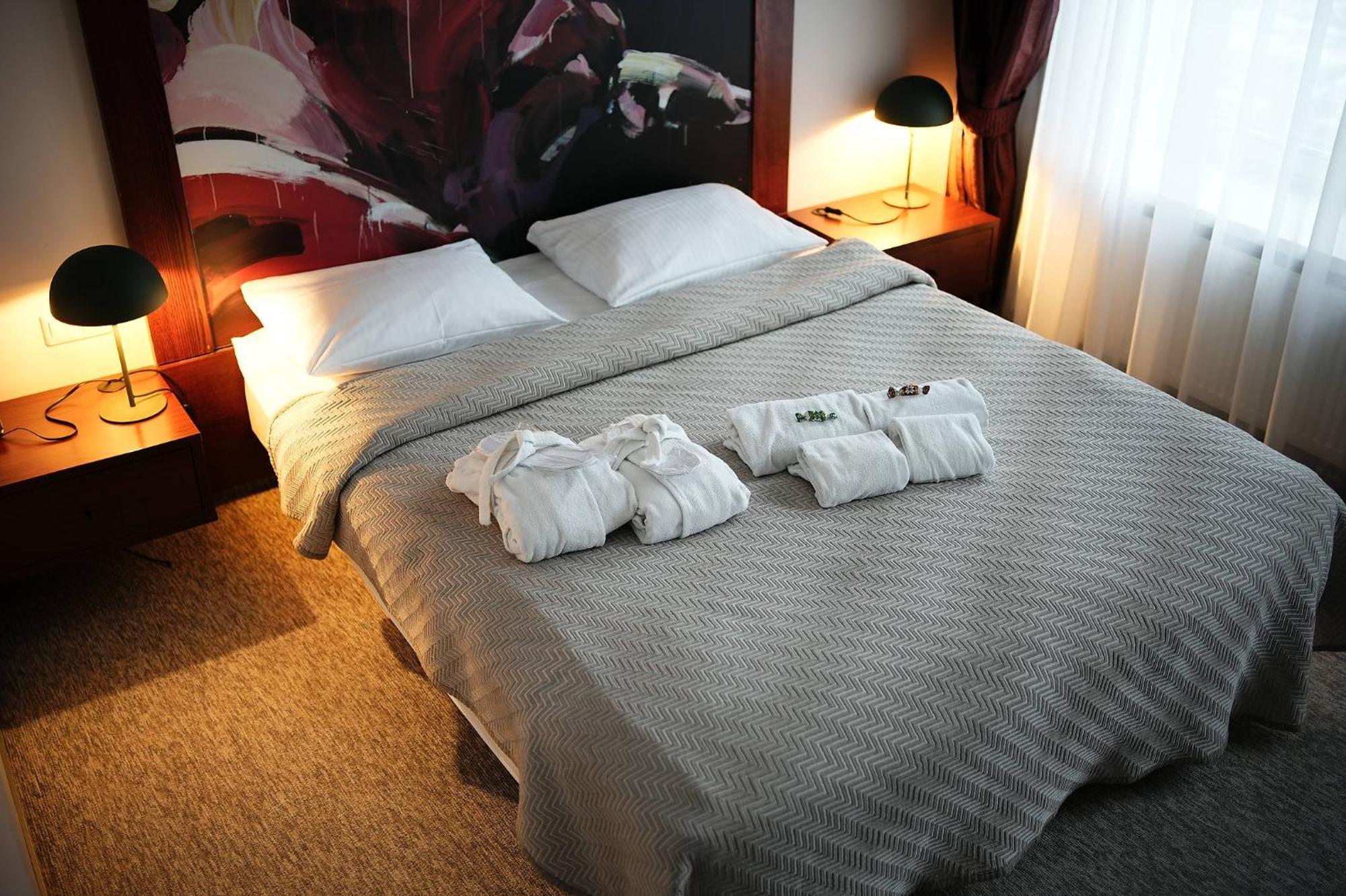 Hotel Navalis, ไคลเพดา ภายนอก รูปภาพ