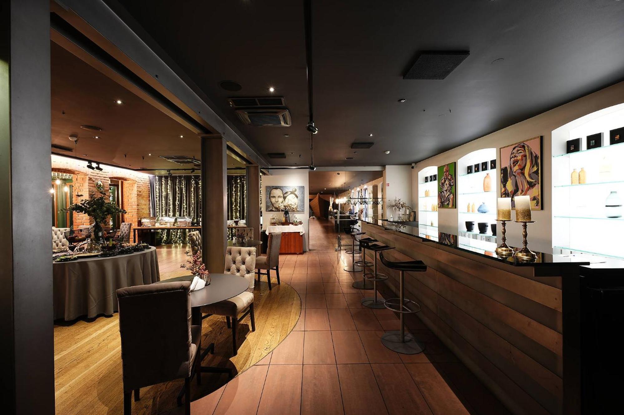 Hotel Navalis, ไคลเพดา ภายนอก รูปภาพ