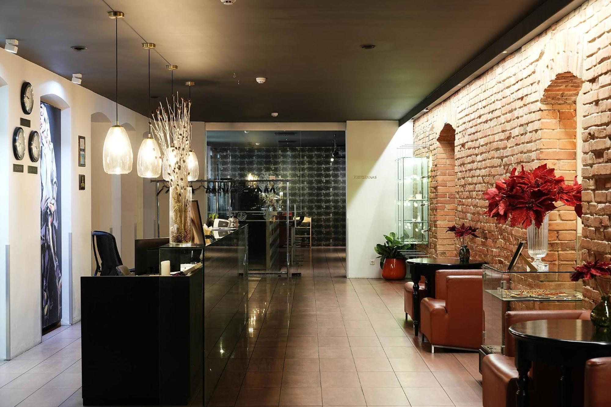 Hotel Navalis, ไคลเพดา ภายนอก รูปภาพ