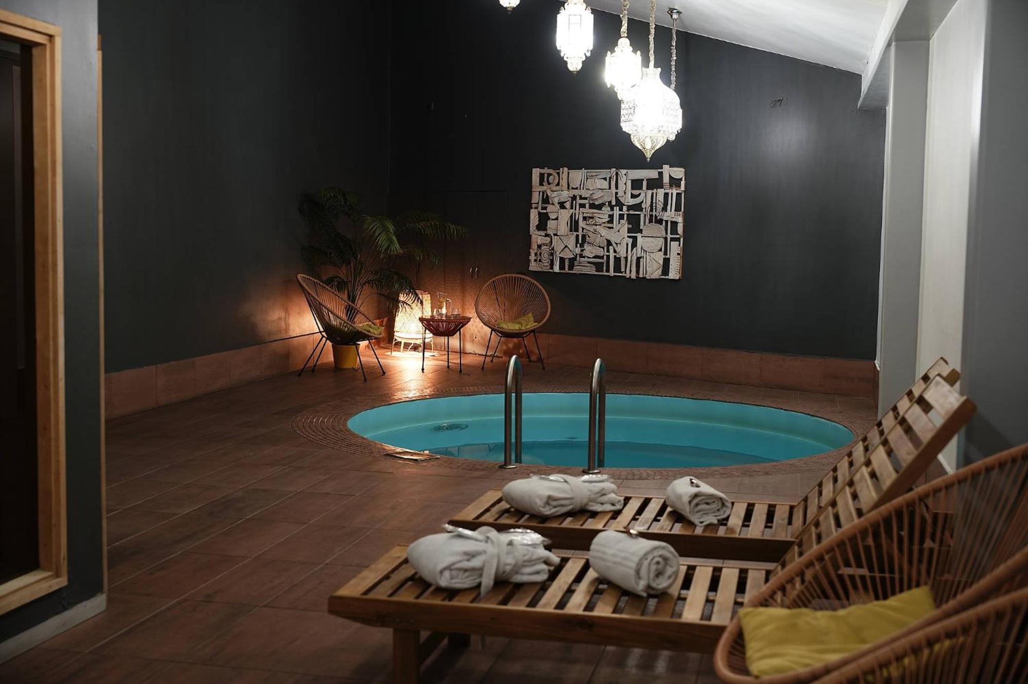 Hotel Navalis, ไคลเพดา ภายนอก รูปภาพ