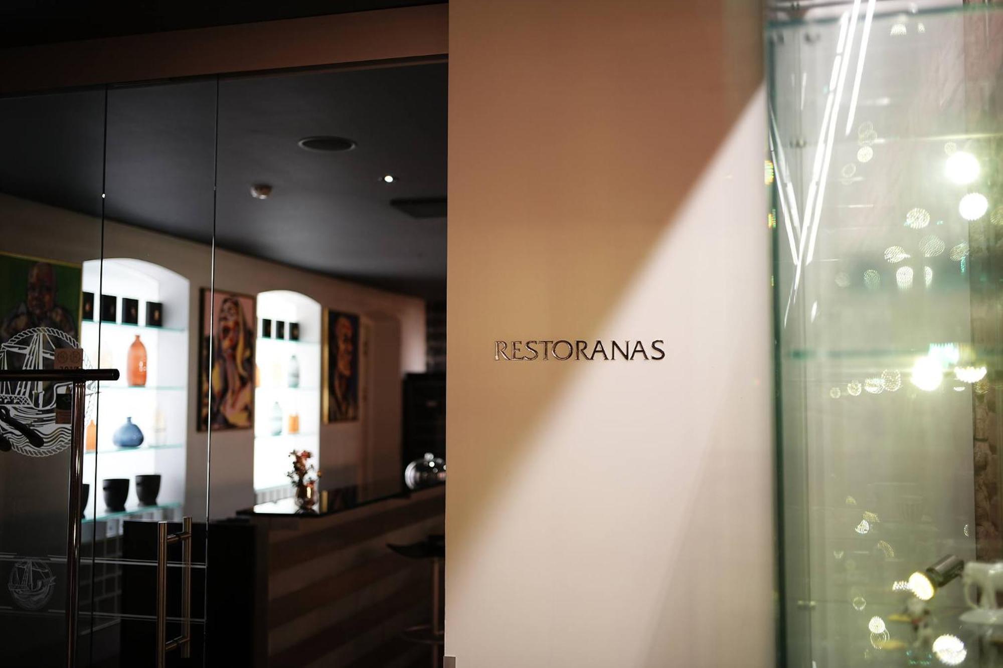 Hotel Navalis, ไคลเพดา ภายนอก รูปภาพ